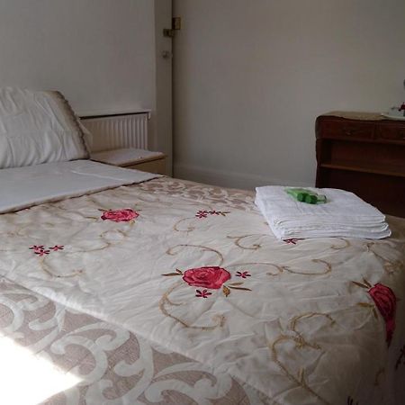 Renovated 4-Bed Home - Sleeps 9 - Parking - Spa Blackpool Ngoại thất bức ảnh